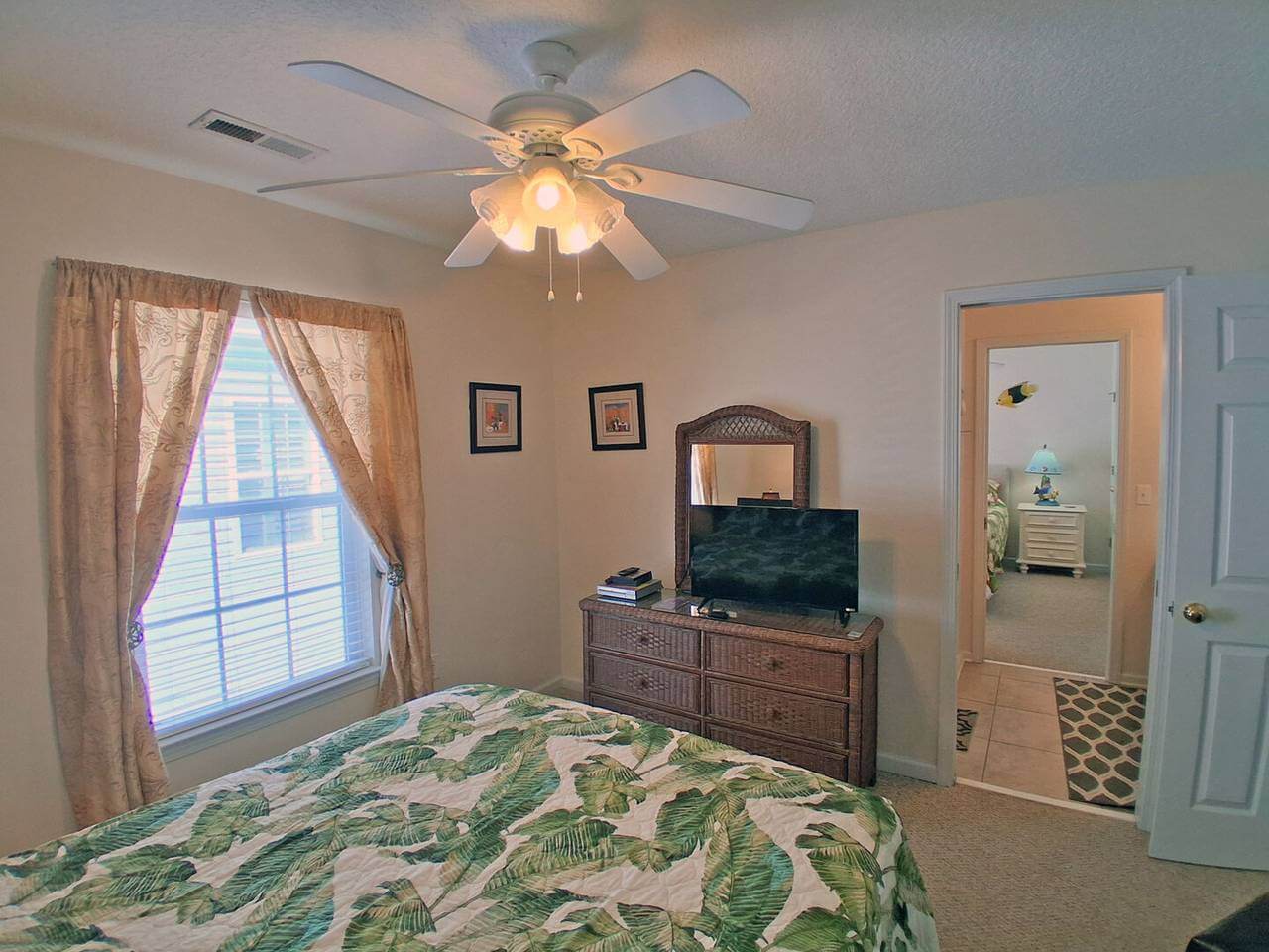 Gallery image 15